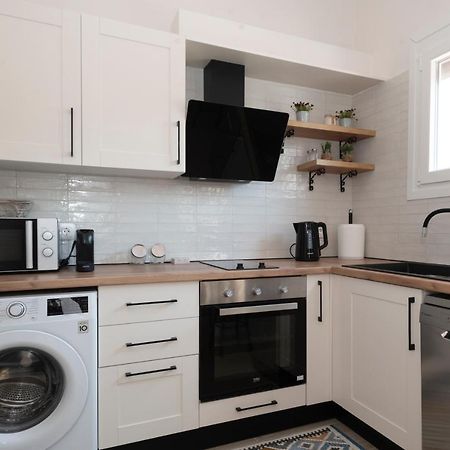 Camara Luxury Apartments Pylos Bagian luar foto